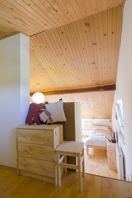 Aura Guesthouse Ljubljana Buitenkant foto