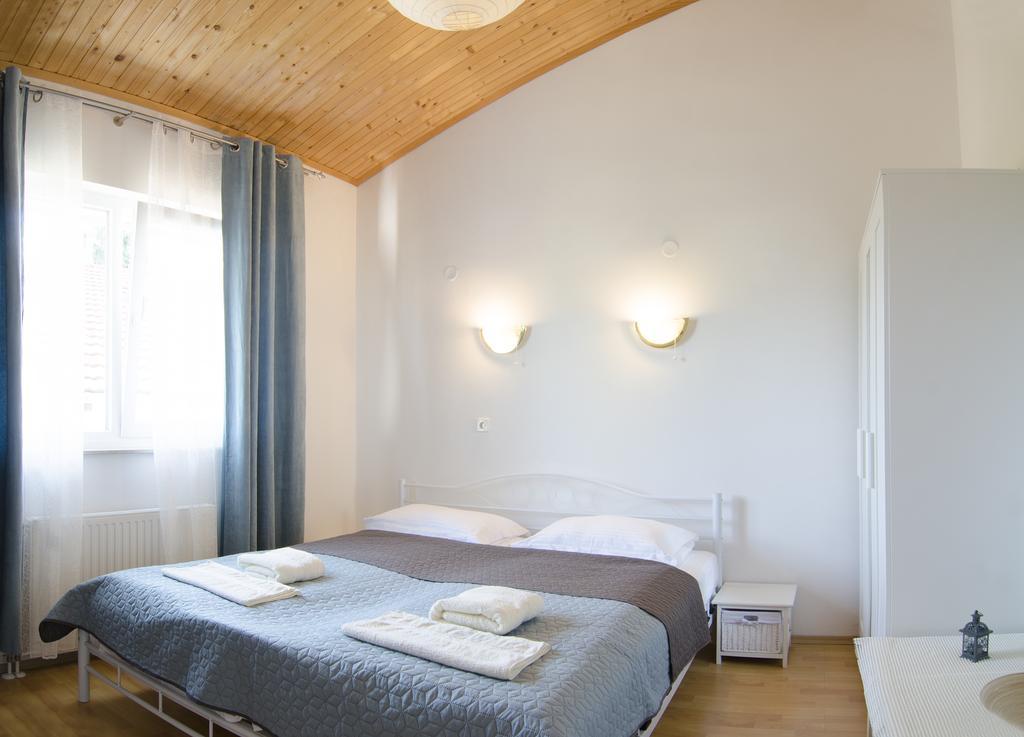 Aura Guesthouse Ljubljana Buitenkant foto