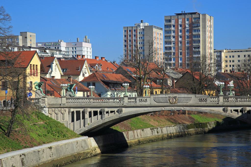 Aura Guesthouse Ljubljana Buitenkant foto