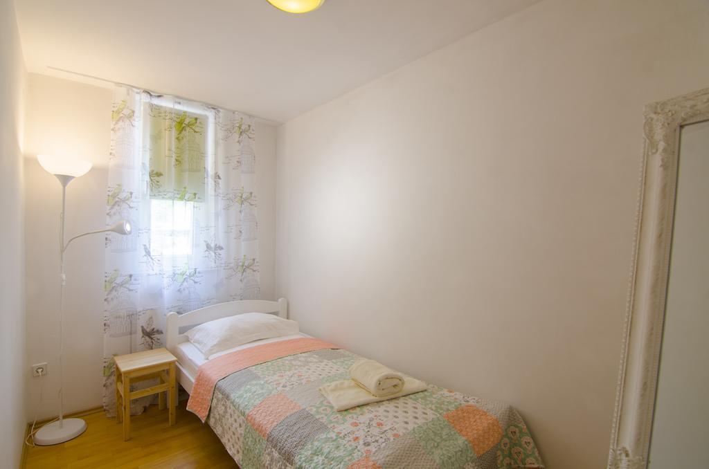 Aura Guesthouse Ljubljana Buitenkant foto