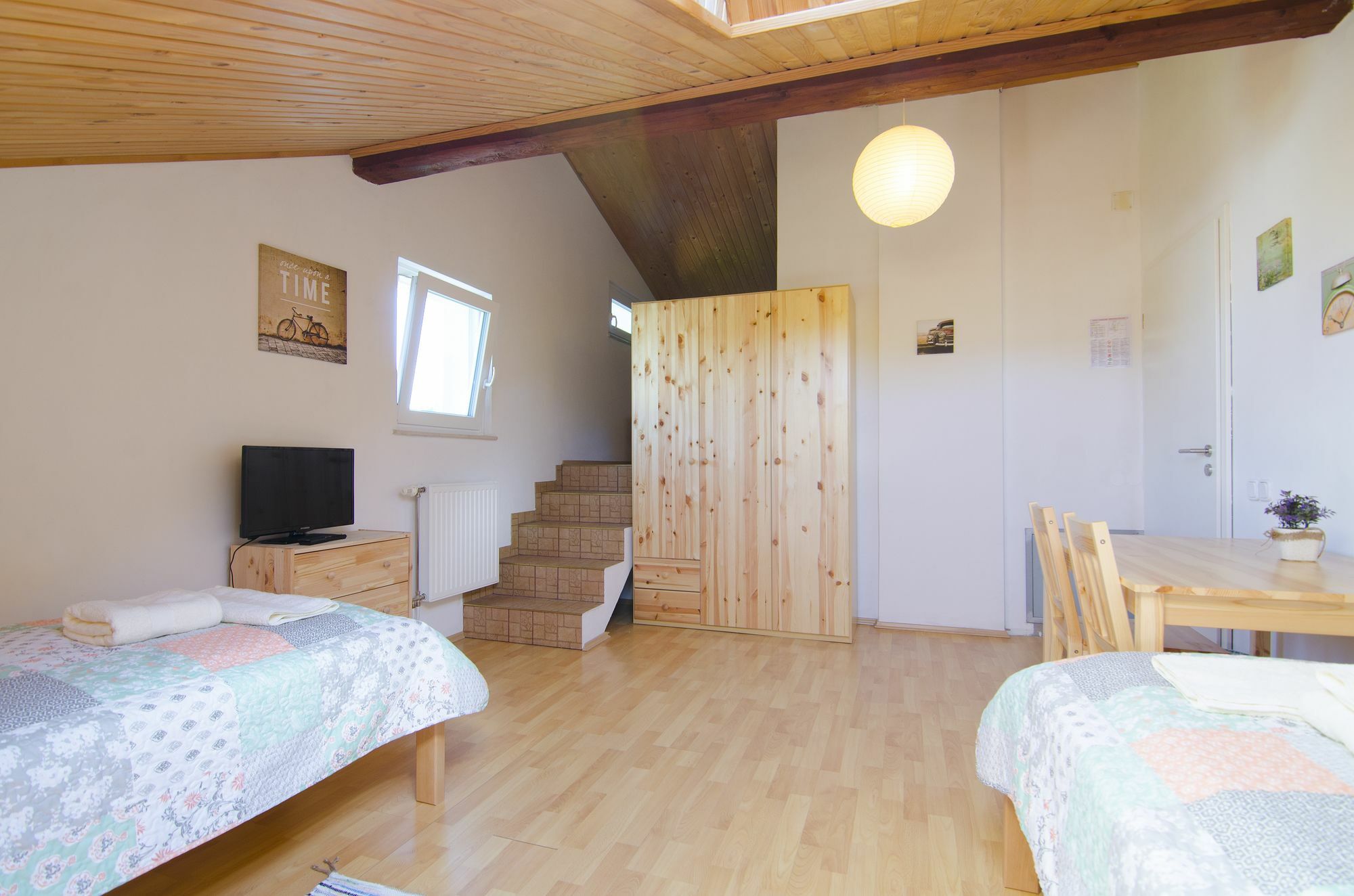 Aura Guesthouse Ljubljana Buitenkant foto
