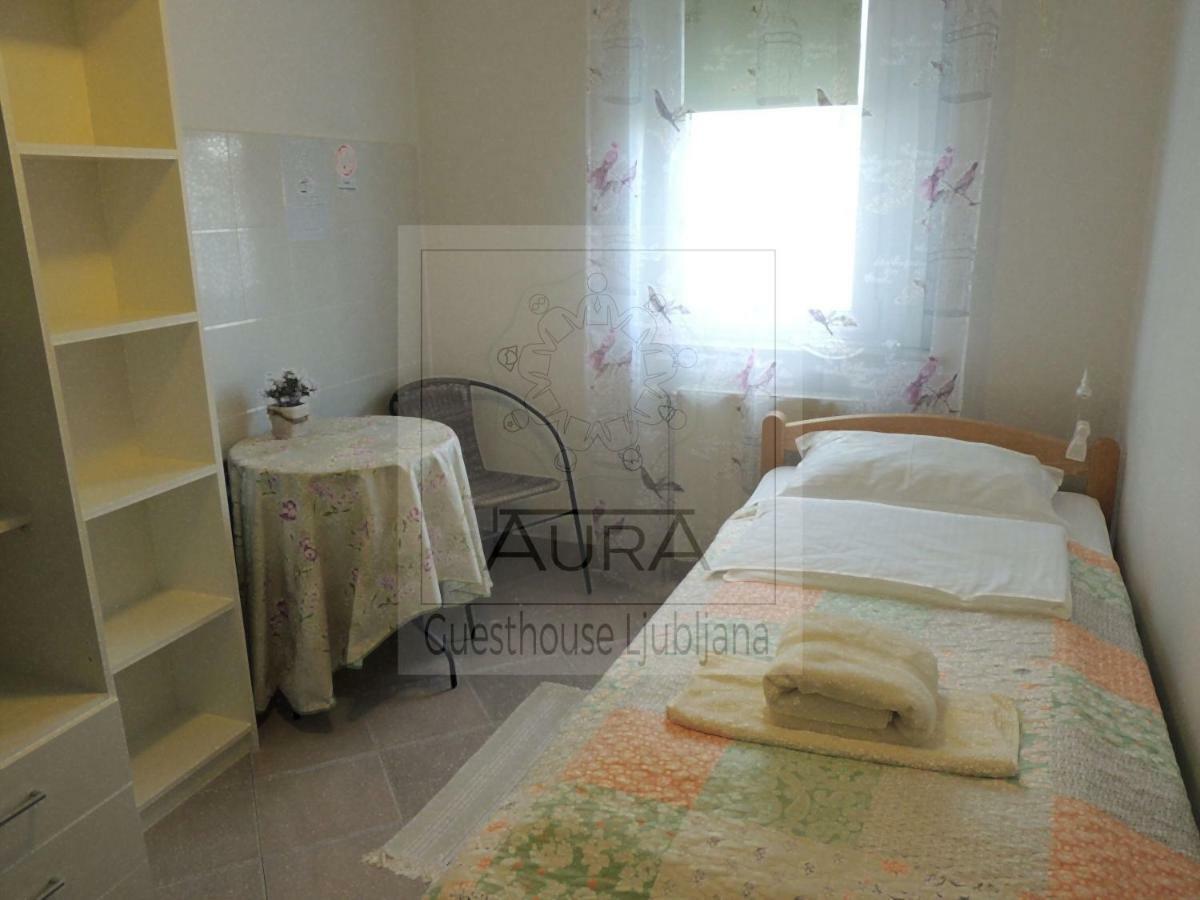 Aura Guesthouse Ljubljana Buitenkant foto